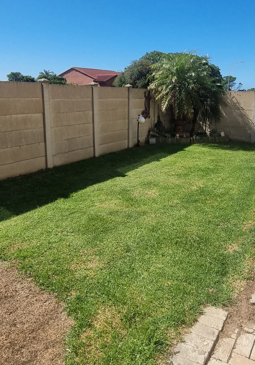 To Let 3 Bedroom Property for Rent in Jeffreys Bay Central Eastern Cape